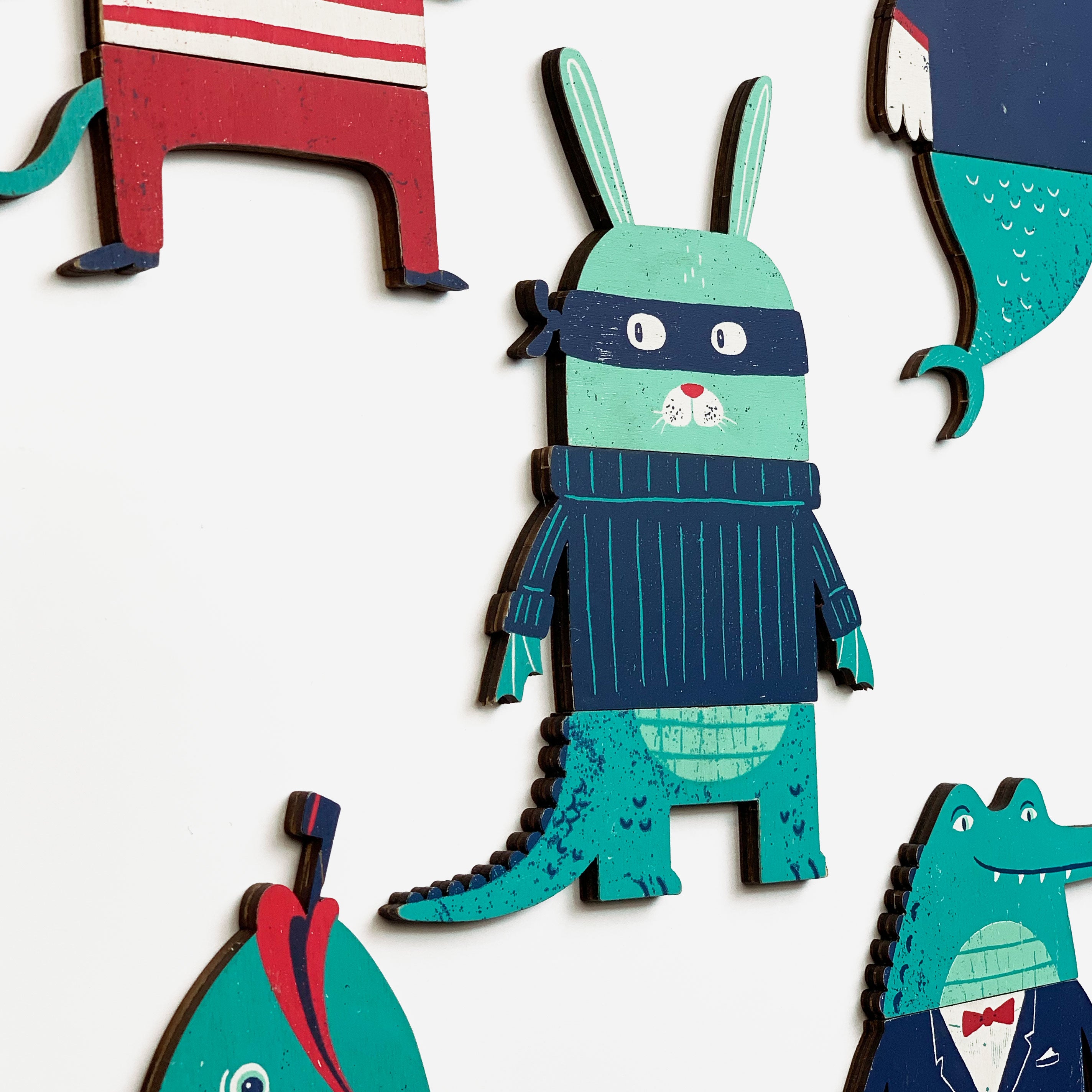 Mix and match magnet set